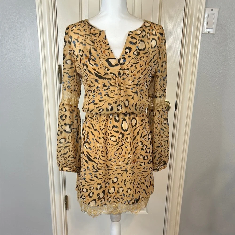 WHBM LS Soft Blouson Leopard Print Dress | Size 4 | NWT - Picture 2 of 8